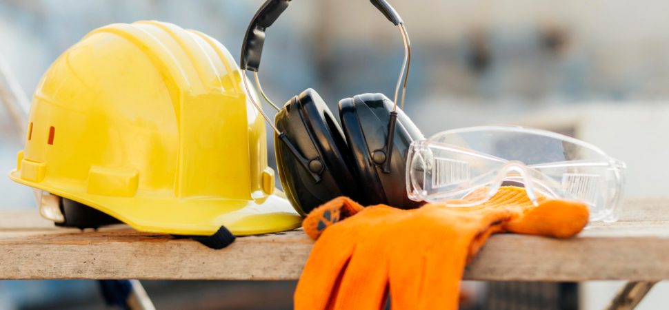 front-view-protective-glasses-with-hard-hat-headphones
